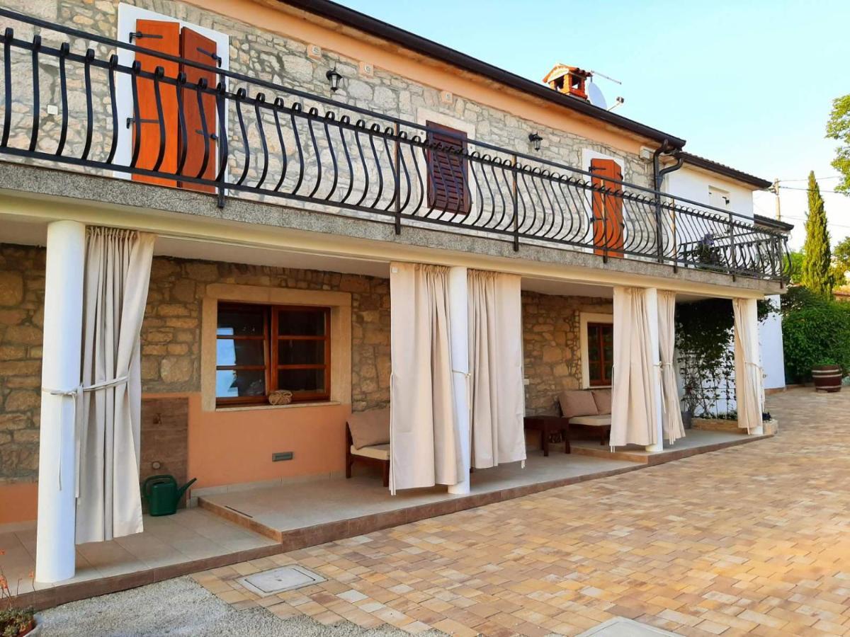 Villa Alma Kaštelir 外观 照片