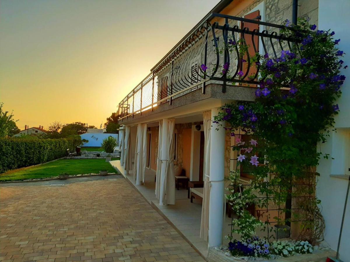 Villa Alma Kaštelir 外观 照片