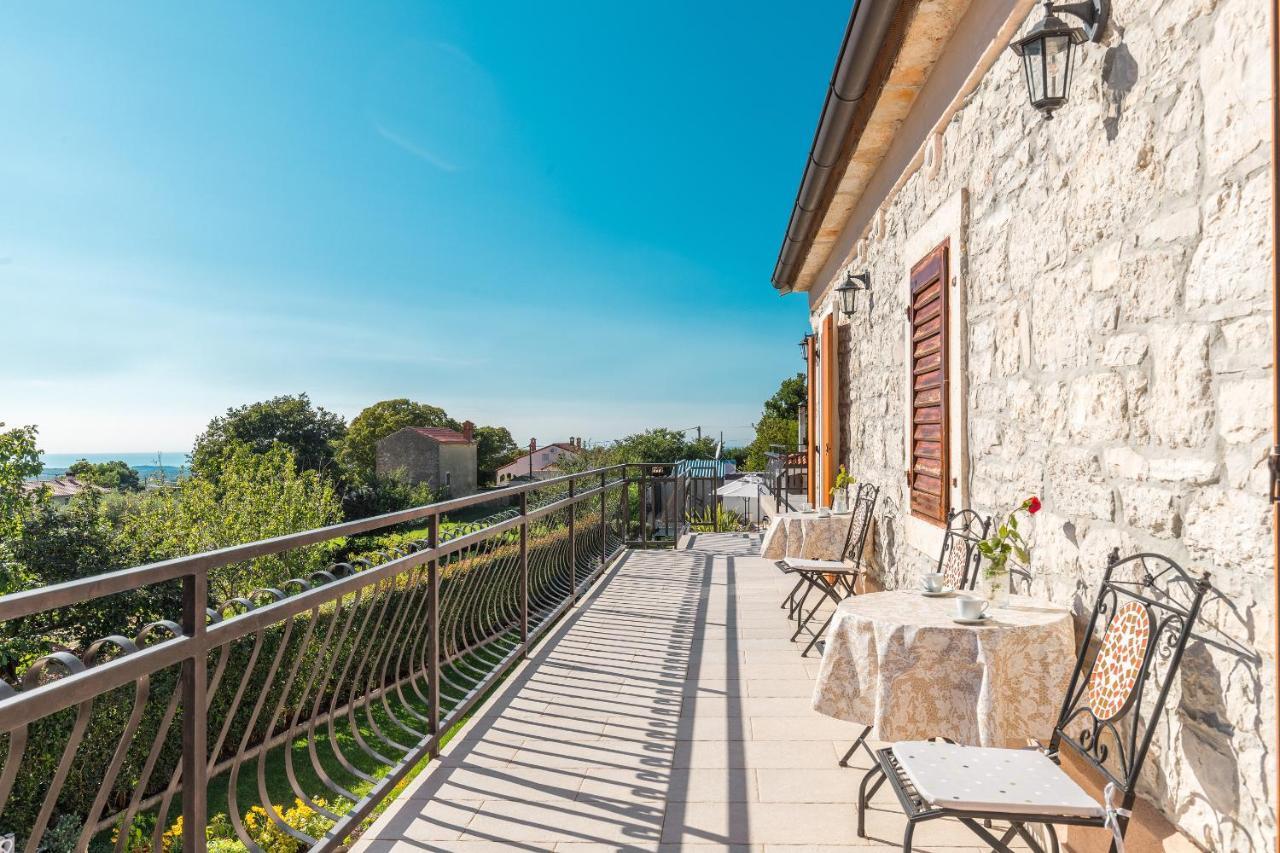 Villa Alma Kaštelir 外观 照片