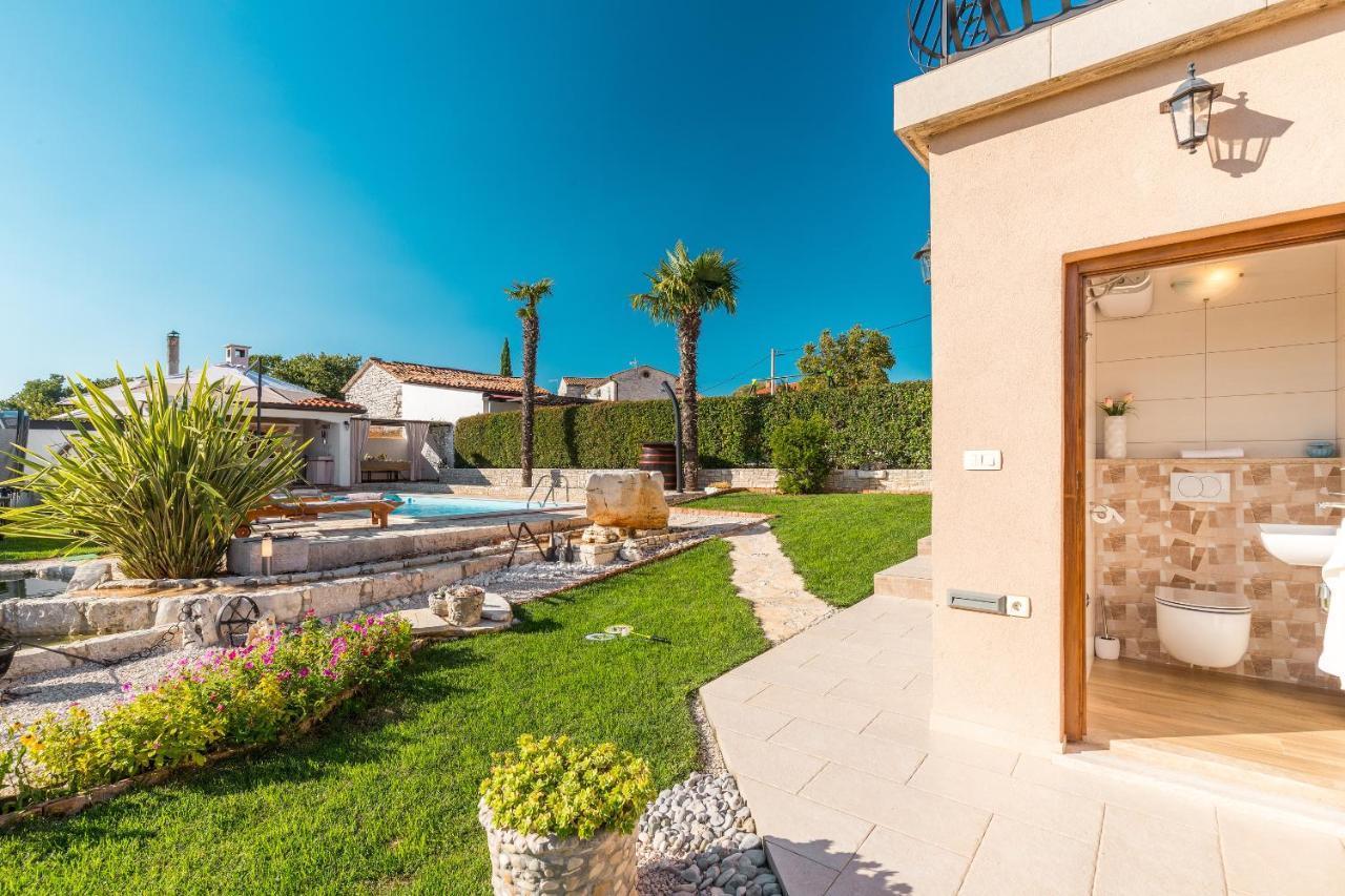 Villa Alma Kaštelir 外观 照片