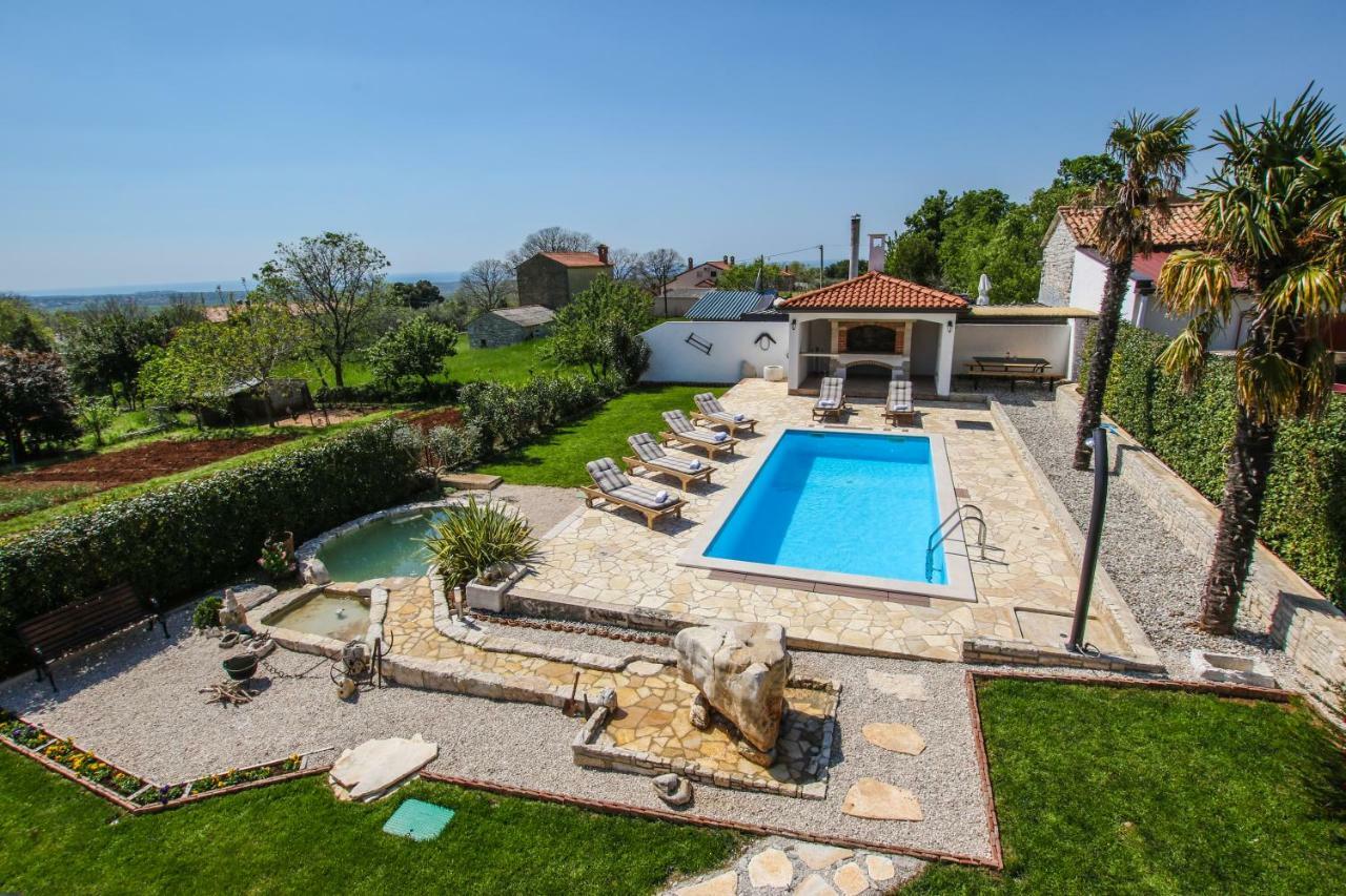 Villa Alma Kaštelir 外观 照片