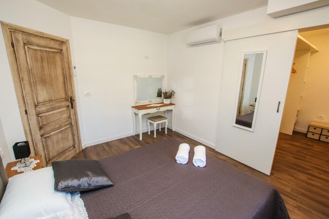 Villa Alma Kaštelir 外观 照片