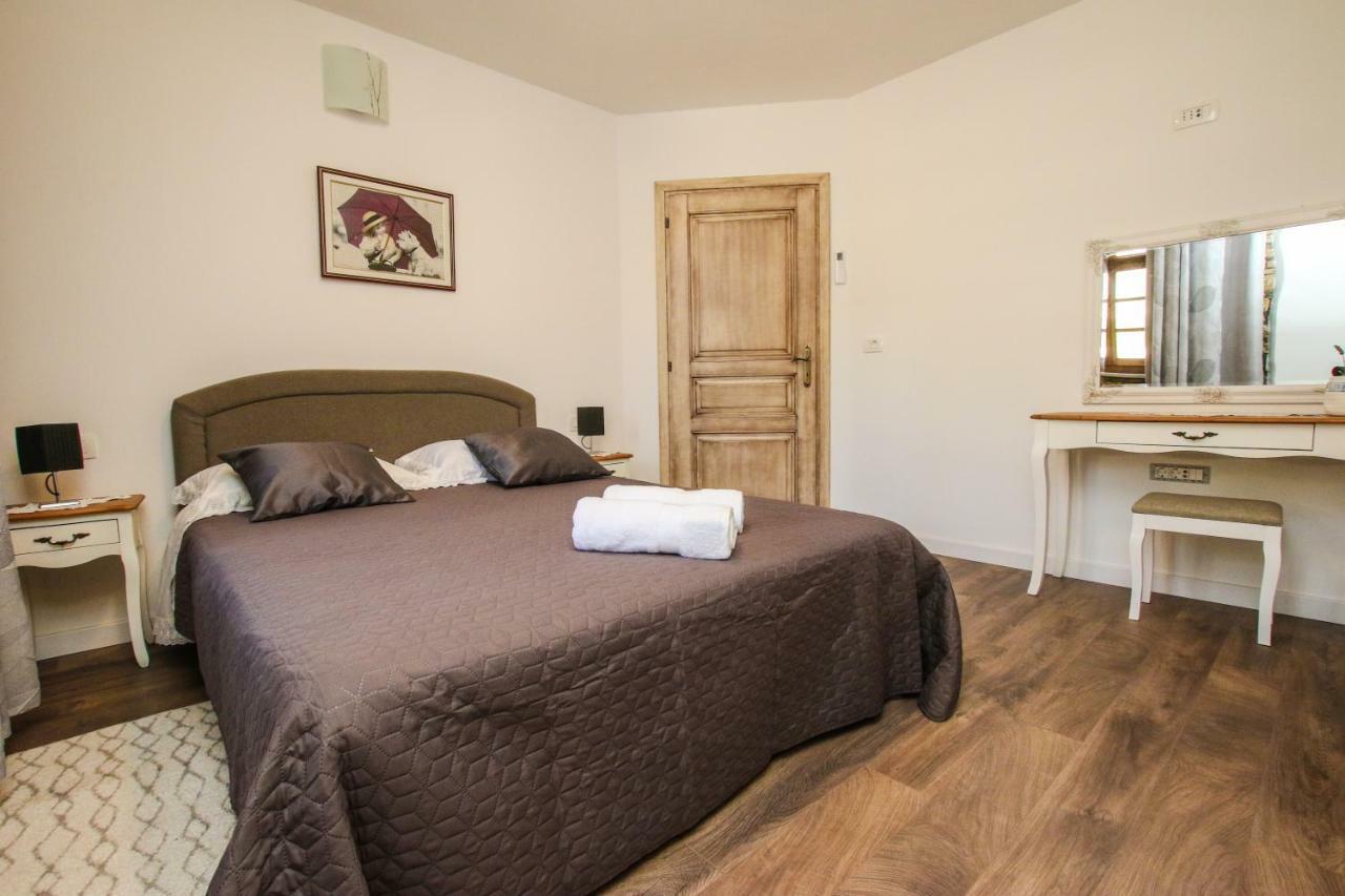 Villa Alma Kaštelir 外观 照片