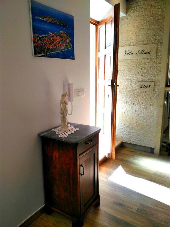 Villa Alma Kaštelir 外观 照片